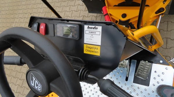 Мини самосвал JCB 3 STH 2S5: снимка 9 Мини самосвал JCB 3 STH 2S5: снимка 9