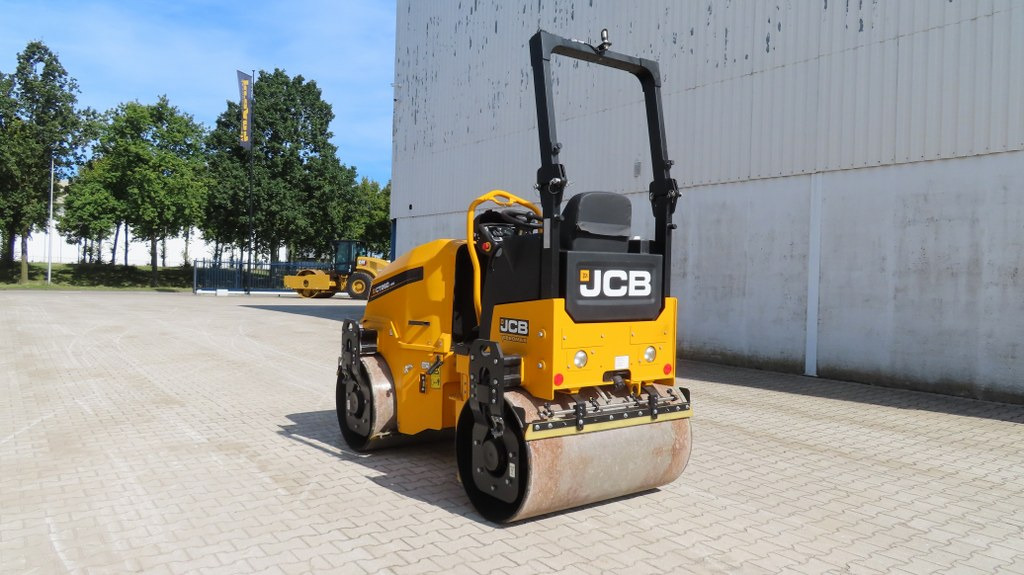 JCB CT260-120 - Пътен валяк: снимка 4 JCB CT260-120 - Пътен валяк: снимка 4