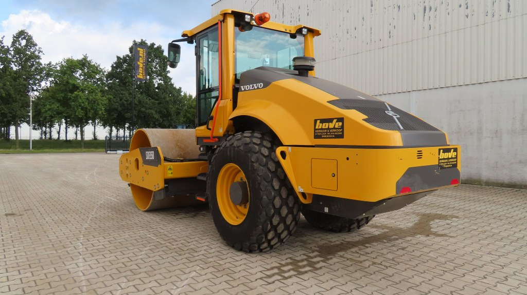 Volvo SD 135 B - Компактор: снимка 4 Volvo SD 135 B - Компактор: снимка 4