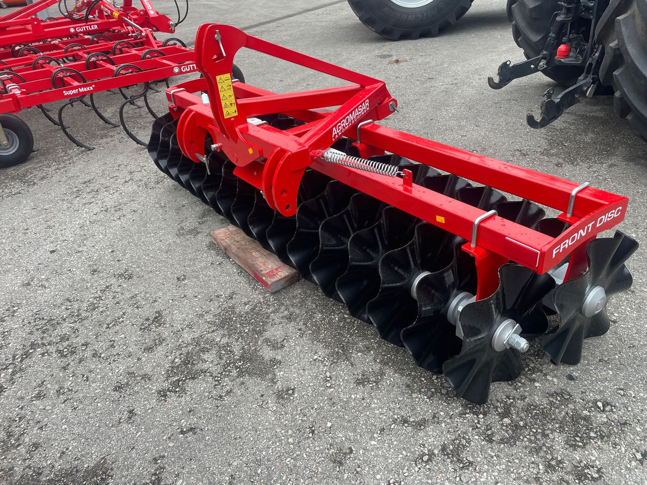 Agromasar Front Disc 300 - Селскостопански валяк: снимка 4 Agromasar Front Disc 300 - Селскостопански валяк: снимка 4