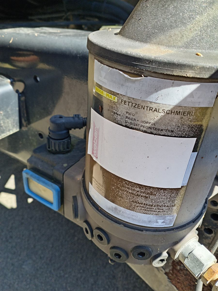 Mercedes-Benz Kamag / Wiesel / WBH25 / KB3237 - Контейнеровоз/ Сменна каросерия камион: снимка 5 Mercedes-Benz Kamag / Wiesel / WBH25 / KB3237 - Контейнеровоз/ Сменна каросерия камион: снимка 5