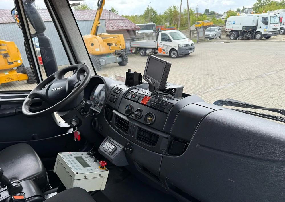 Боклукчийска кола Iveco EUROCARGO CNG: снимка 12