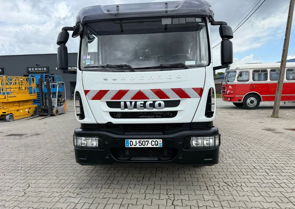 Iveco EUROCARGO CNG - Боклукчийска кола: снимка 2 Iveco EUROCARGO CNG - Боклукчийска кола: снимка 2