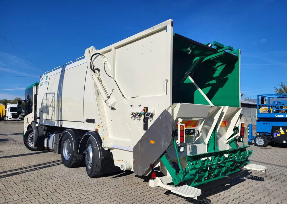 Mercedes-Benz ECONIC 2630 6X2 dwukomorowa two chamber - Боклукчийска кола: снимка 3 Mercedes-Benz ECONIC 2630 6X2 dwukomorowa two chamber - Боклукчийска кола: снимка 3
