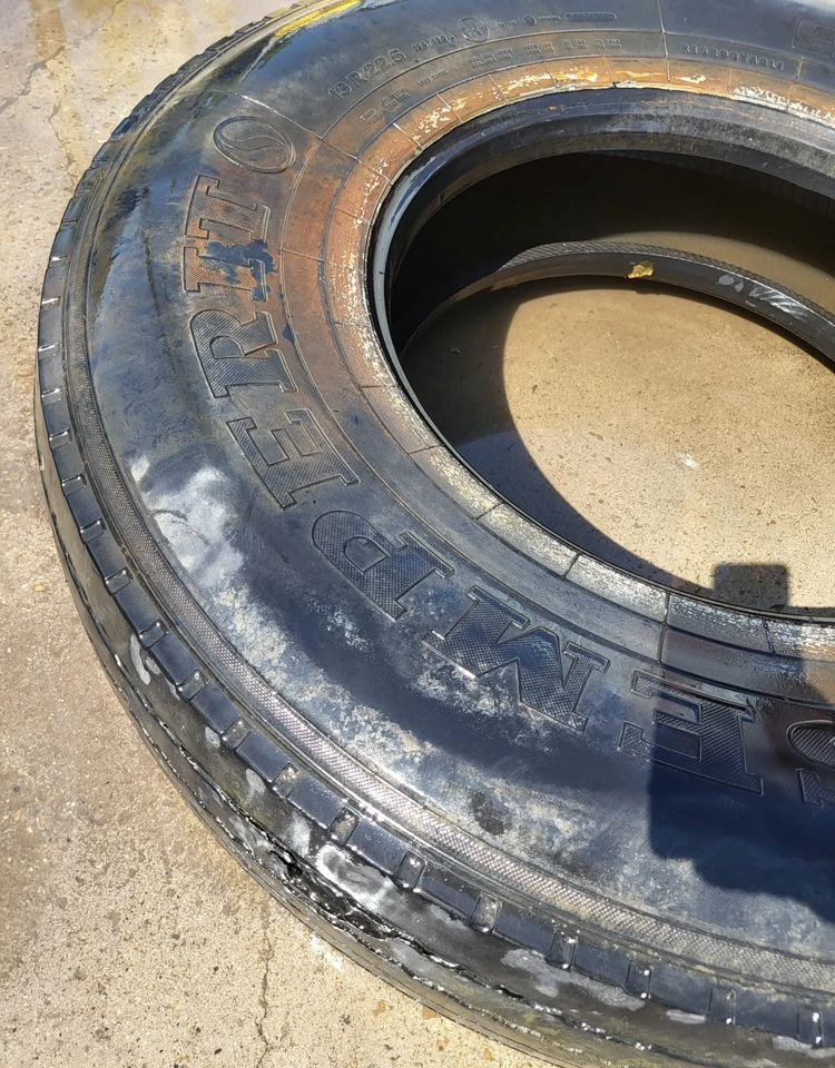 Opona Semperit Euro-steel 13R22,5 - Гума за Камион: снимка 3 Opona Semperit Euro-steel 13R22,5 - Гума за Камион: снимка 3