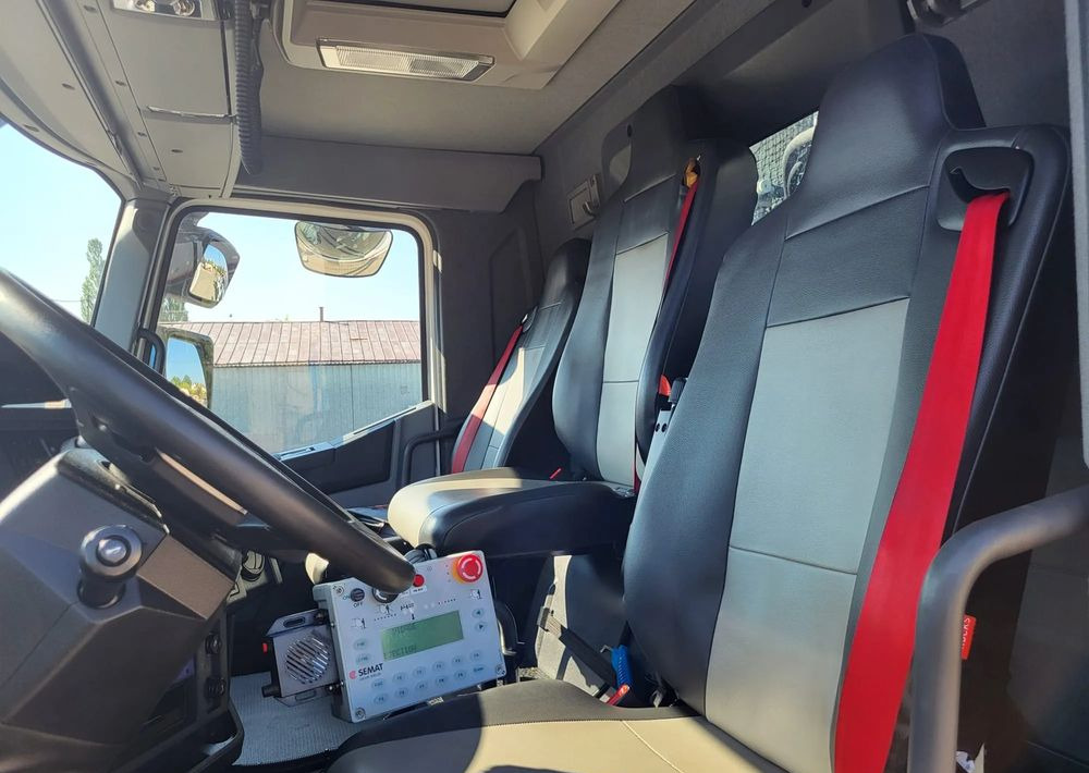 Боклукчийска кола Renault C 380: снимка 19