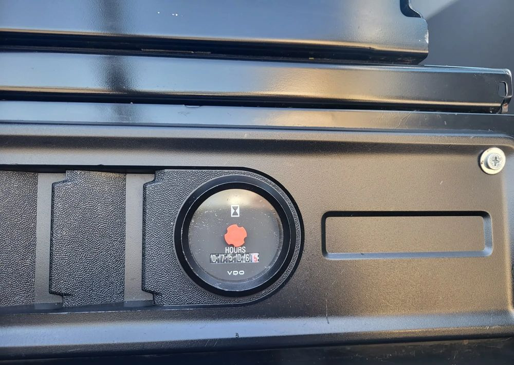 Боклукчийска кола Renault C 380: снимка 18