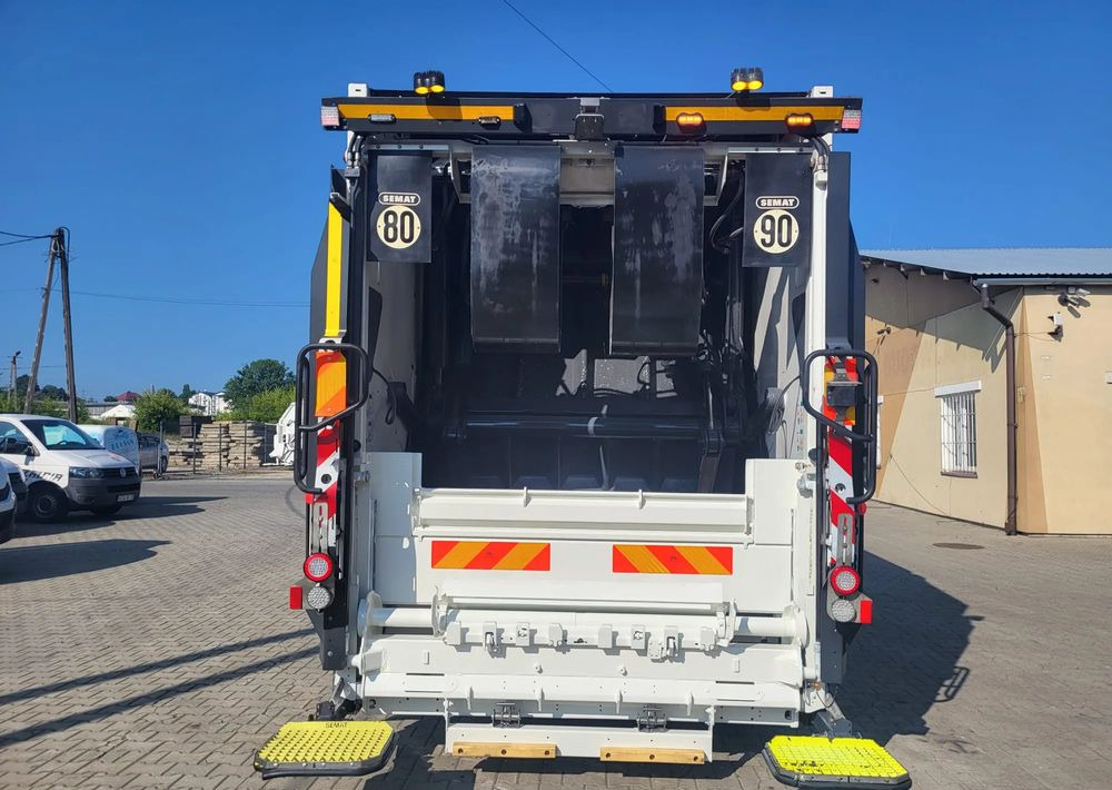 Боклукчийска кола Renault C 380: снимка 6