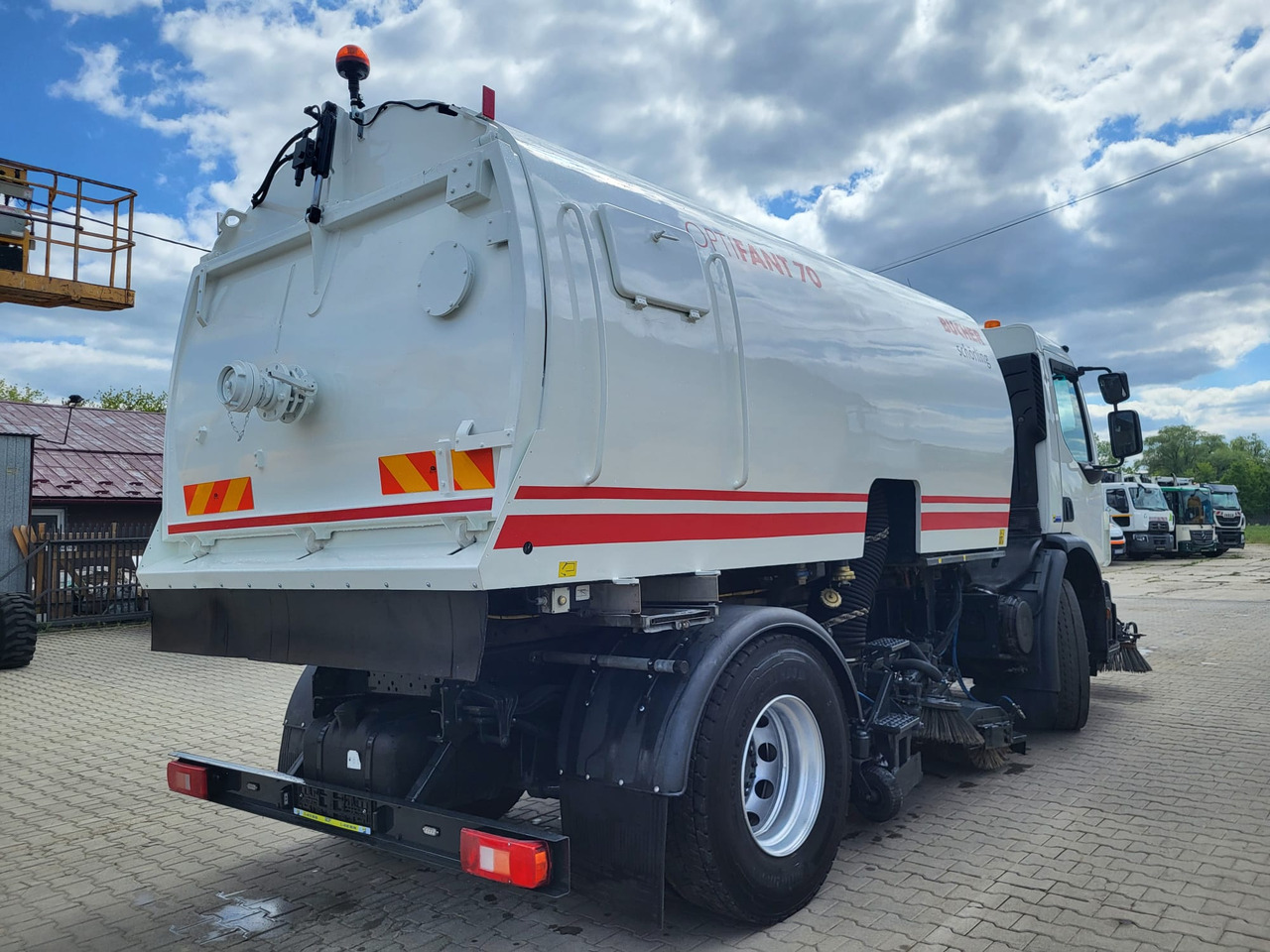 Мотометачна машина Volvo FE 320 two engines: снимка 6