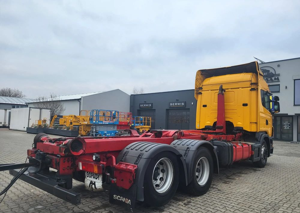 Scania Scania B6X2 - Мултилифт с кука камион: снимка 4 Scania Scania B6X2 - Мултилифт с кука камион: снимка 4