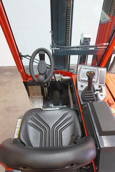 Combilift CBE3000 - Ричтрак с движение в 4 посоки: снимка 3 Combilift CBE3000 - Ричтрак с движение в 4 посоки: снимка 3