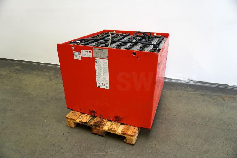 Акумулатор за Подемно-транспортна техника GRUMA 80 Volt 6 PzS 930 Ah: снимка 1