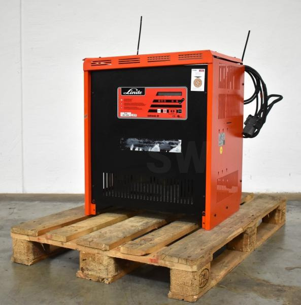 INDUSTRIE AUTOMATION intronic B puls D 48V/80A - Акумулатор: снимка 1 INDUSTRIE AUTOMATION intronic B puls D 48V/80A - Акумулатор: снимка 1