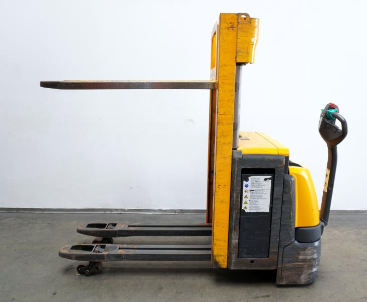 Jungheinrich EJC212Z - Стакер: снимка 4 Jungheinrich EJC212Z - Стакер: снимка 4