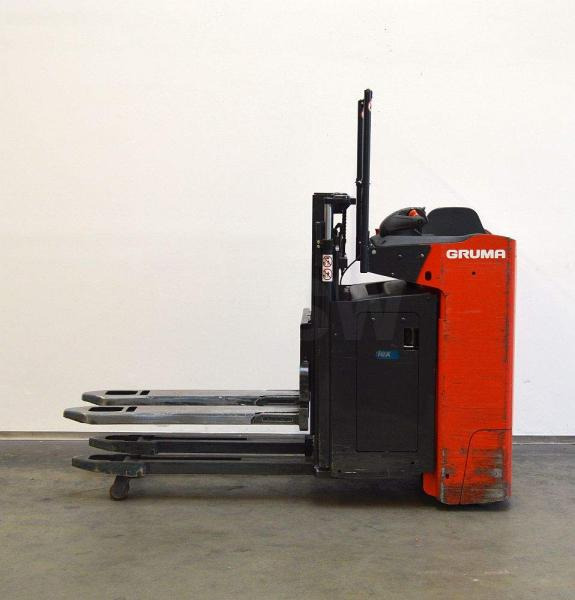 Linde D 12 SF ION 1164 - Стакер: снимка 3 Linde D 12 SF ION 1164 - Стакер: снимка 3