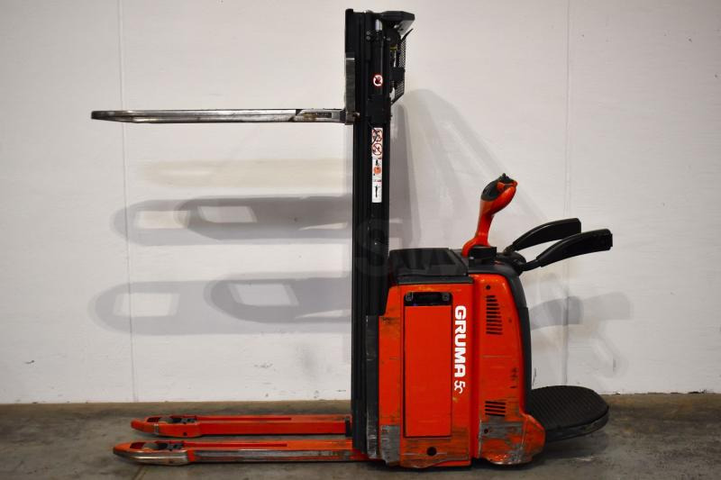 Linde D 14 AP 133 - Стакер: снимка 4 Linde D 14 AP 133 - Стакер: снимка 4