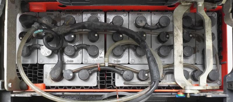 Linde D 14 SP 133 - Стакер: снимка 4 Linde D 14 SP 133 - Стакер: снимка 4