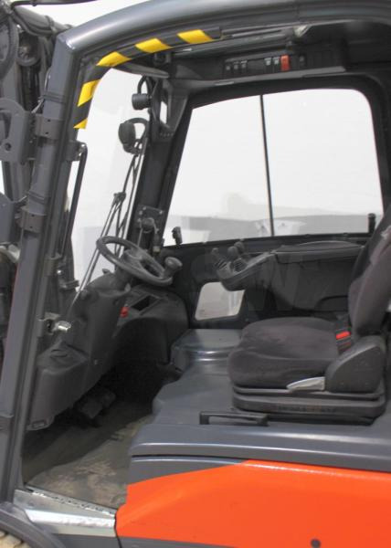 Linde E 18 L EVO 386-02 - Електрокар: снимка 4 Linde E 18 L EVO 386-02 - Електрокар: снимка 4