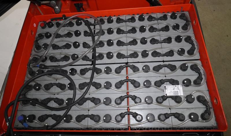 Linde E 25/600 H 387 - Електрокар: снимка 5 Linde E 25/600 H 387 - Електрокар: снимка 5
