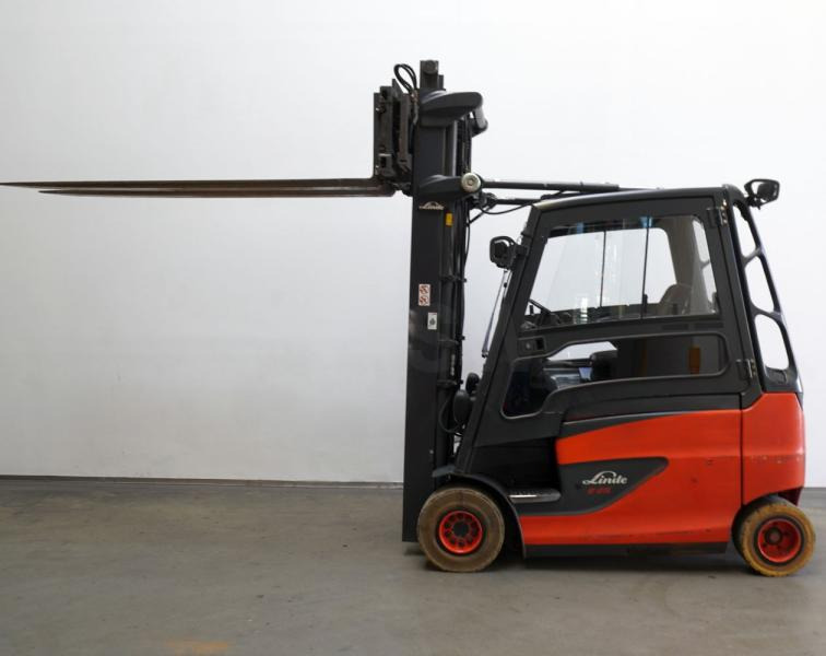 Linde E 25/600 HL 387-00 - Електрокар: снимка 4 Linde E 25/600 HL 387-00 - Електрокар: снимка 4