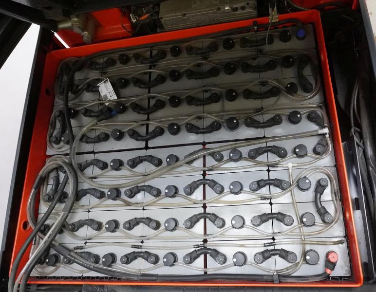 Linde E 40/600 H 388 - Електрокар: снимка 5 Linde E 40/600 H 388 - Електрокар: снимка 5