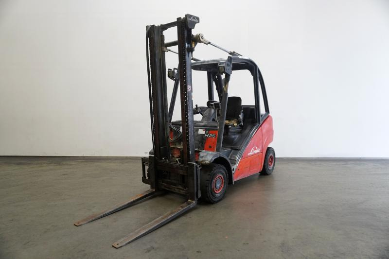 Linde H 25 D 392 - Дизелов мотокар: снимка 1 Linde H 25 D 392 - Дизелов мотокар: снимка 1