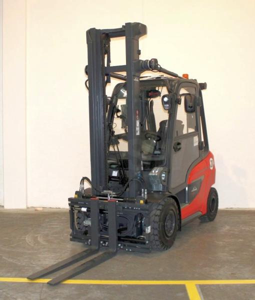 Linde H 30 D 1202 - Дизелов мотокар: снимка 1 Linde H 30 D 1202 - Дизелов мотокар: снимка 1