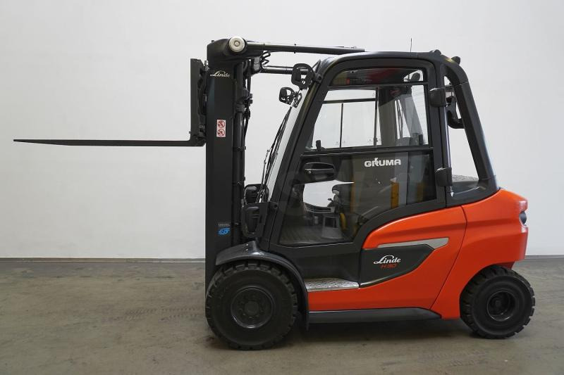 Linde H 30 D 1202 - Дизелов мотокар: снимка 4 Linde H 30 D 1202 - Дизелов мотокар: снимка 4