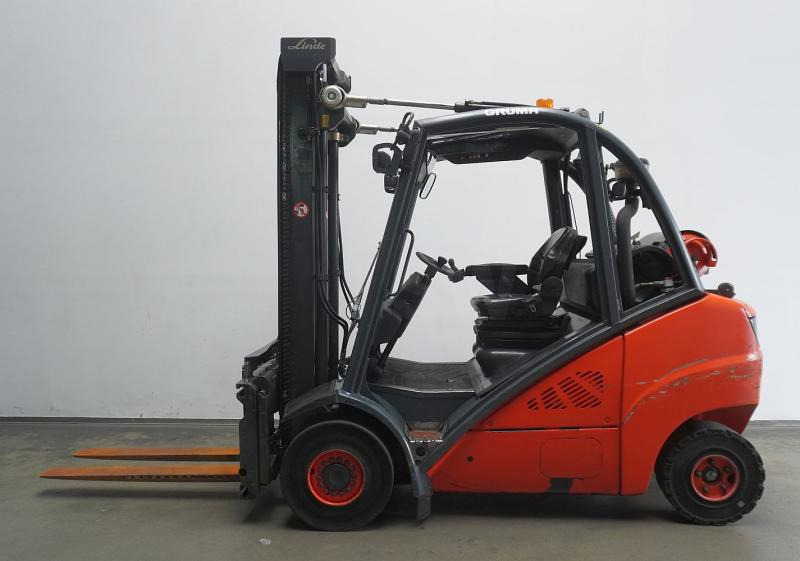 Linde H 35 T 393 - Газокар: снимка 4 Linde H 35 T 393 - Газокар: снимка 4