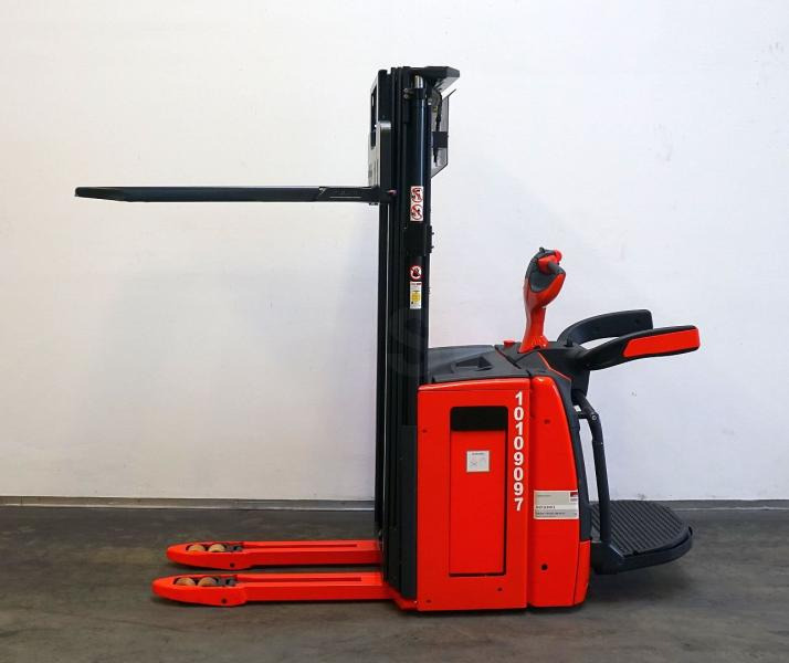 Linde L 16 AP i 1173 - Стакер: снимка 3 Linde L 16 AP i 1173 - Стакер: снимка 3