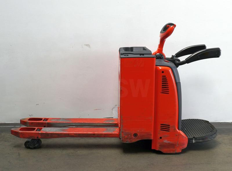 Linde T 20 AP 131 - Палетна количка: снимка 4 Linde T 20 AP 131 - Палетна количка: снимка 4