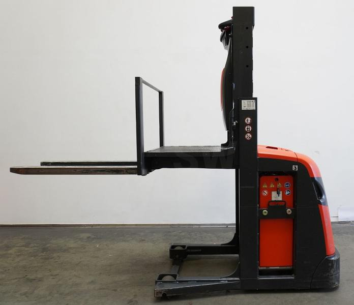 Linde V 10 5212 - Електрокар: снимка 4 Linde V 10 5212 - Електрокар: снимка 4