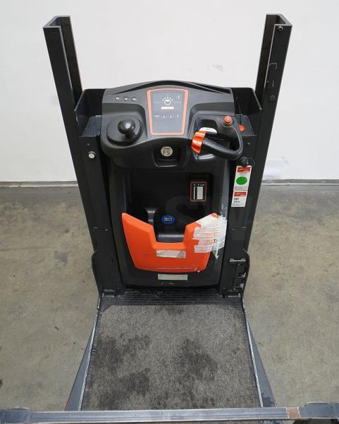 Linde V 10 5212 - Ордер пикър - комисионер: снимка 3 Linde V 10 5212 - Ордер пикър - комисионер: снимка 3