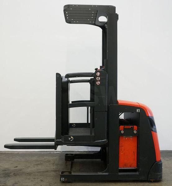 Linde V 10 5212 - Ордер пикър - комисионер: снимка 4 Linde V 10 5212 - Ордер пикър - комисионер: снимка 4