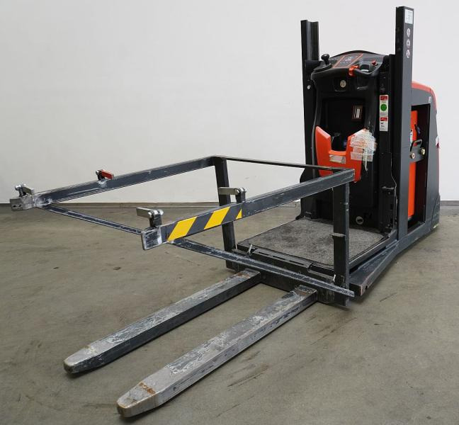 Linde V 10 5212 - Ордер пикър - комисионер: снимка 2 Linde V 10 5212 - Ордер пикър - комисионер: снимка 2