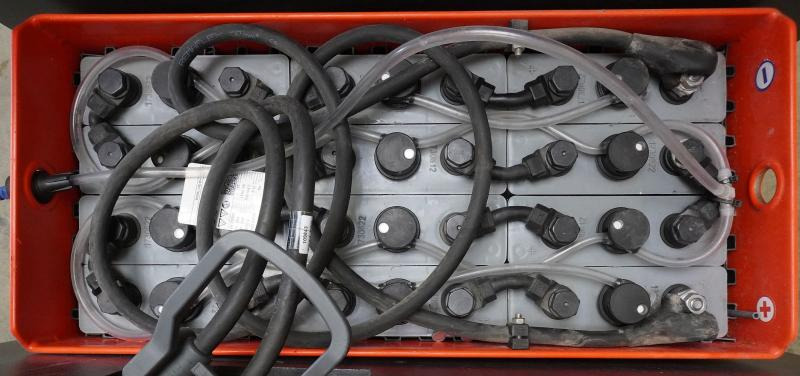 Linde V 10 5212 - Електрокар: снимка 5 Linde V 10 5212 - Електрокар: снимка 5