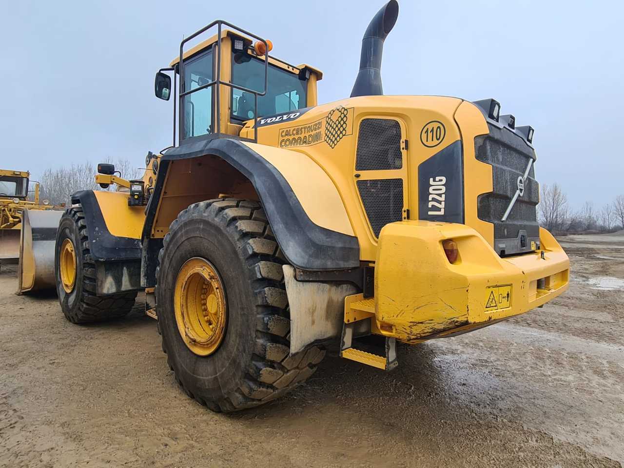 VOLVO L220G - Колесен товарач: снимка 2 VOLVO L220G - Колесен товарач: снимка 2