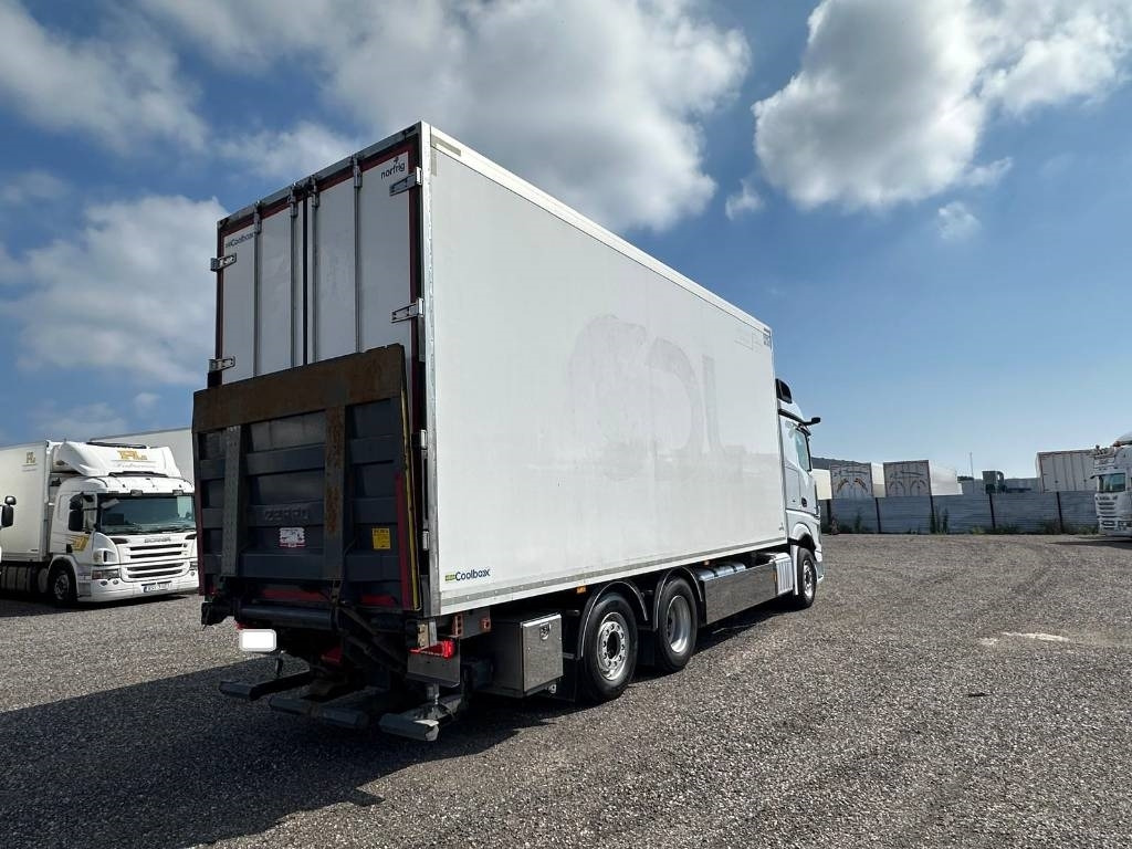 Mercedes-Benz Actros 2553 serie 7795 - Рефрижератор камион: снимка 4 Mercedes-Benz Actros 2553 serie 7795 - Рефрижератор камион: снимка 4