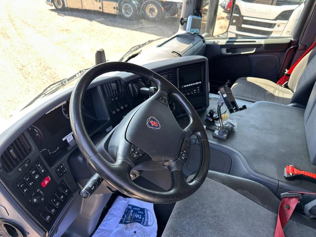 Scania P 360 - Камион фургон: снимка 4 Scania P 360 - Камион фургон: снимка 4