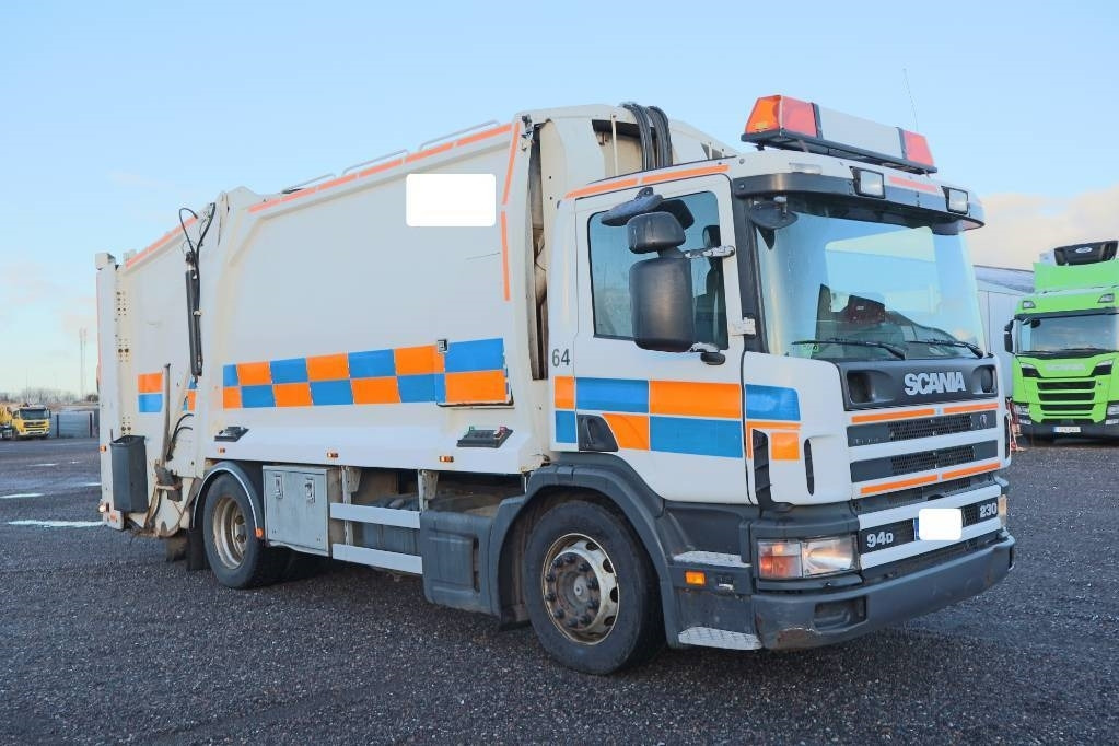 Scania P94DB4X2LA230 Serie 4967 - Боклукчийска кола: снимка 2 Scania P94DB4X2LA230 Serie 4967 - Боклукчийска кола: снимка 2