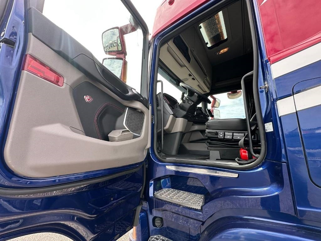 Лизинг на Scania R650B 6X4 NB  Scania R650B 6X4 NB: снимка 15