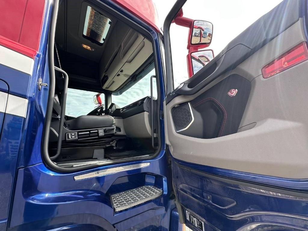 Лизинг на Scania R650B 6X4 NB  Scania R650B 6X4 NB: снимка 8