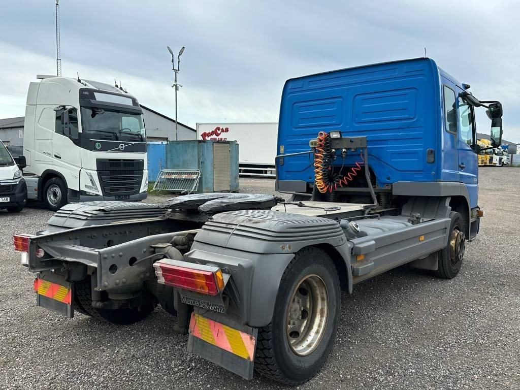 Mercedes-Benz 1328 LS 4X2 serie 1277 - Влекач: снимка 3 Mercedes-Benz 1328 LS 4X2 serie 1277 - Влекач: снимка 3