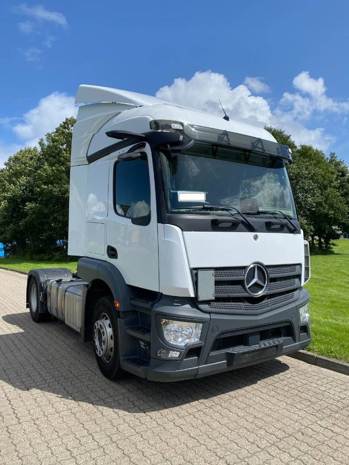 Mercedes-Benz Actros 1835 - Влекач: снимка 2 Mercedes-Benz Actros 1835 - Влекач: снимка 2