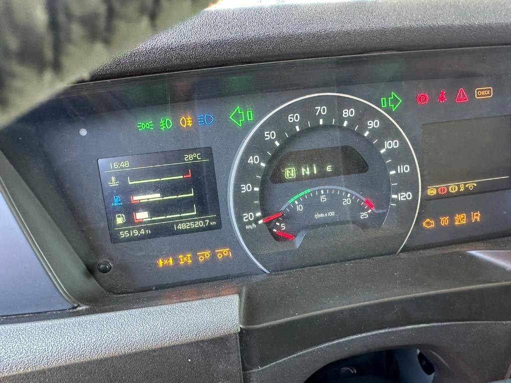 Volvo FH 500 HP serie nr 6887 - Контейнеровоз/ Сменна каросерия камион: снимка 4 Volvo FH 500 HP serie nr 6887 - Контейнеровоз/ Сменна каросерия камион: снимка 4