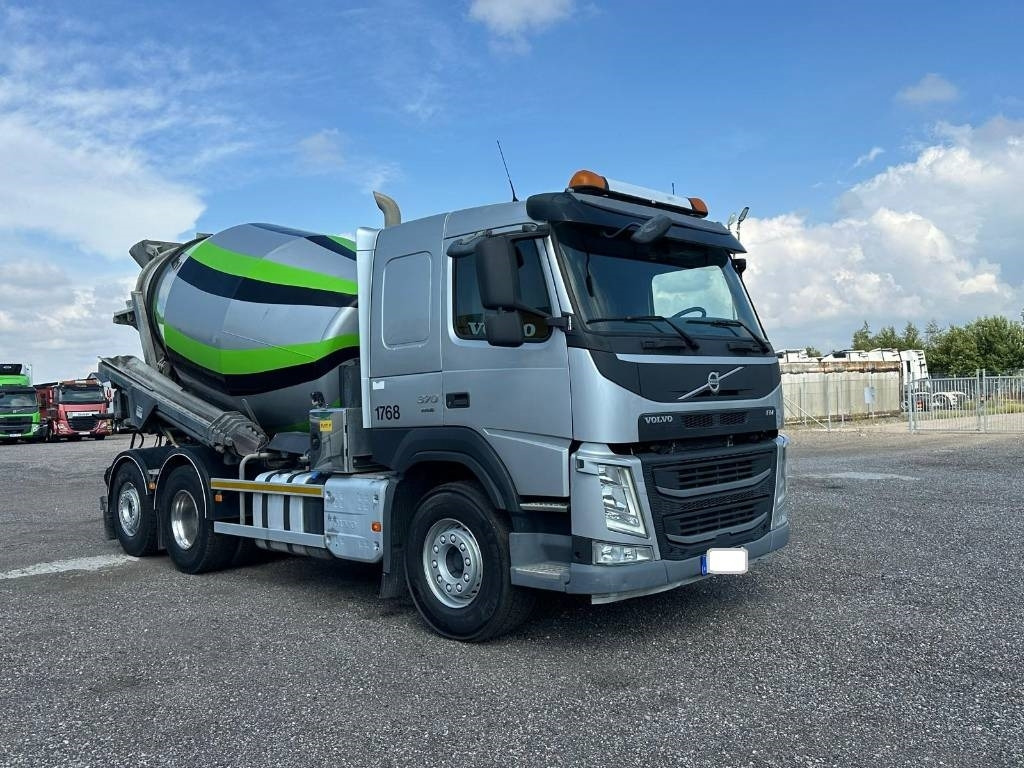 Volvo FM 6*2 370 serie 8607 - Бетоновоз: снимка 2 Volvo FM 6*2 370 serie 8607 - Бетоновоз: снимка 2