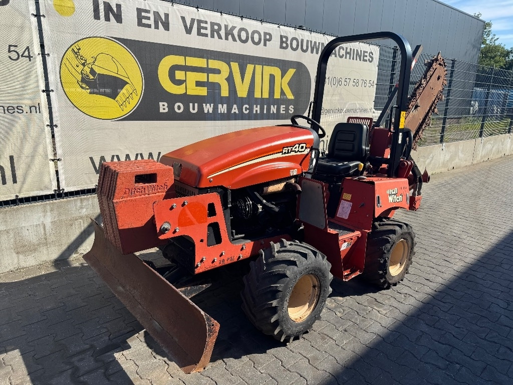 Ditch Witch RT 40 - Каналокопател: снимка 1 Ditch Witch RT 40 - Каналокопател: снимка 1