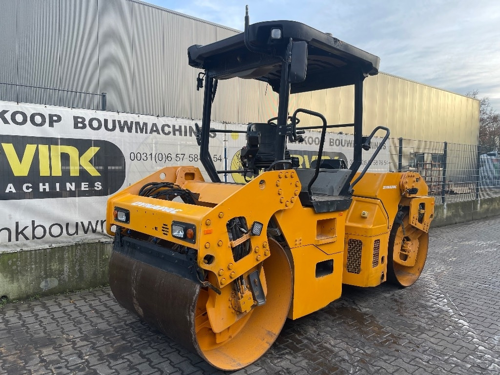 Dynapac CC 224 HF - Пътен валяк: снимка 2 Dynapac CC 224 HF - Пътен валяк: снимка 2