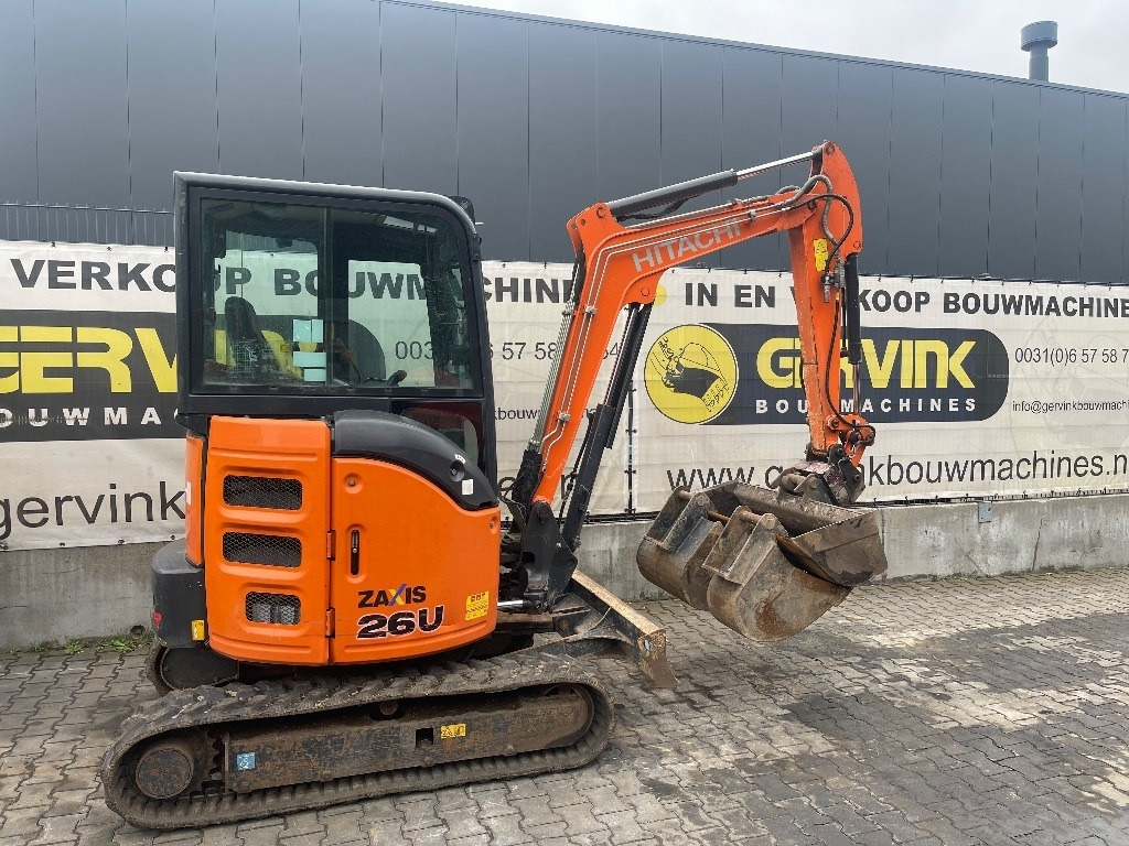 Hitachi ZX 26 U-5 A CLR - Мини багер: снимка 1 Hitachi ZX 26 U-5 A CLR - Мини багер: снимка 1