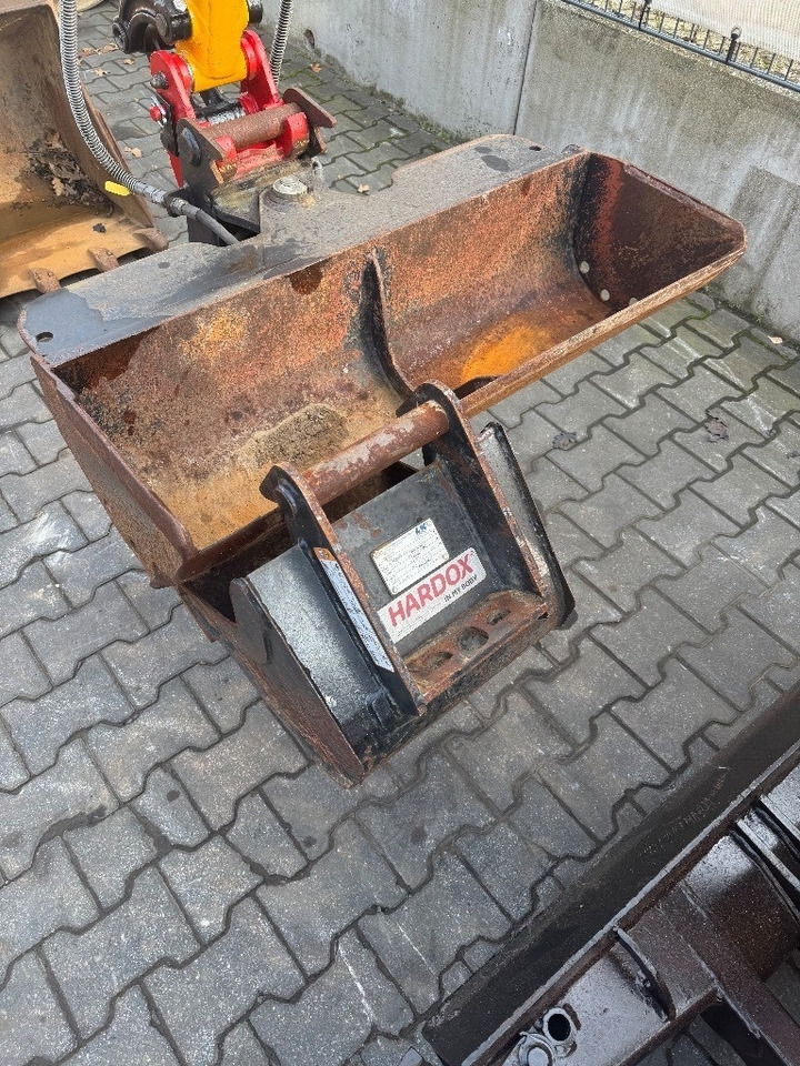 JCB 8018 - Мини багер: снимка 4 JCB 8018 - Мини багер: снимка 4